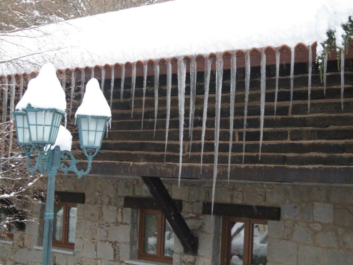 Hotel Rural Los Frutales Cercedilla Exterior foto